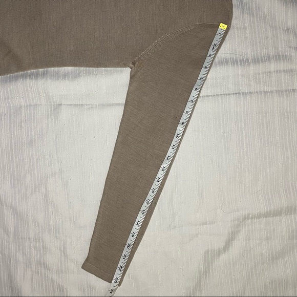 Valerie Stevens Pure Silk Mock neck light sweater top in beige - Picture 7 of 8